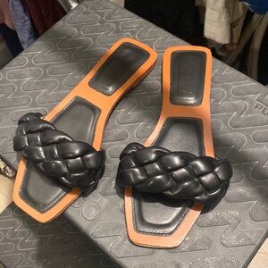 Size 7 black sandals